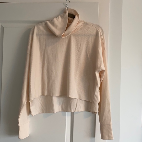 AE Cropped Long Sleeve Mock Neck T-Shirt - Picture 1 of 6